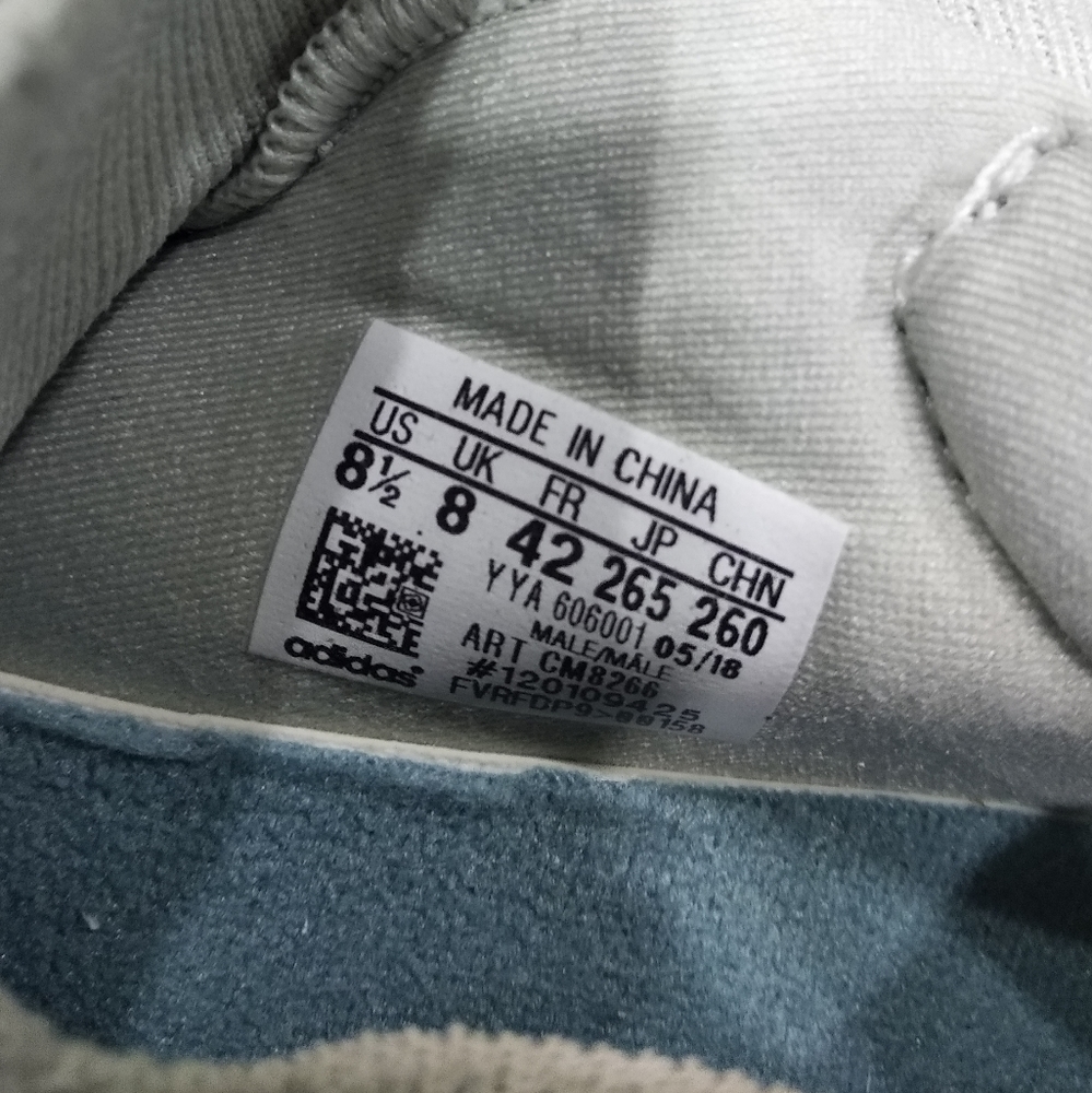 ULTRABOOST LACELESS - Picture 4 of 6